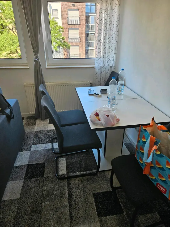 Studio with 32 m² in Cologne – Photo 3