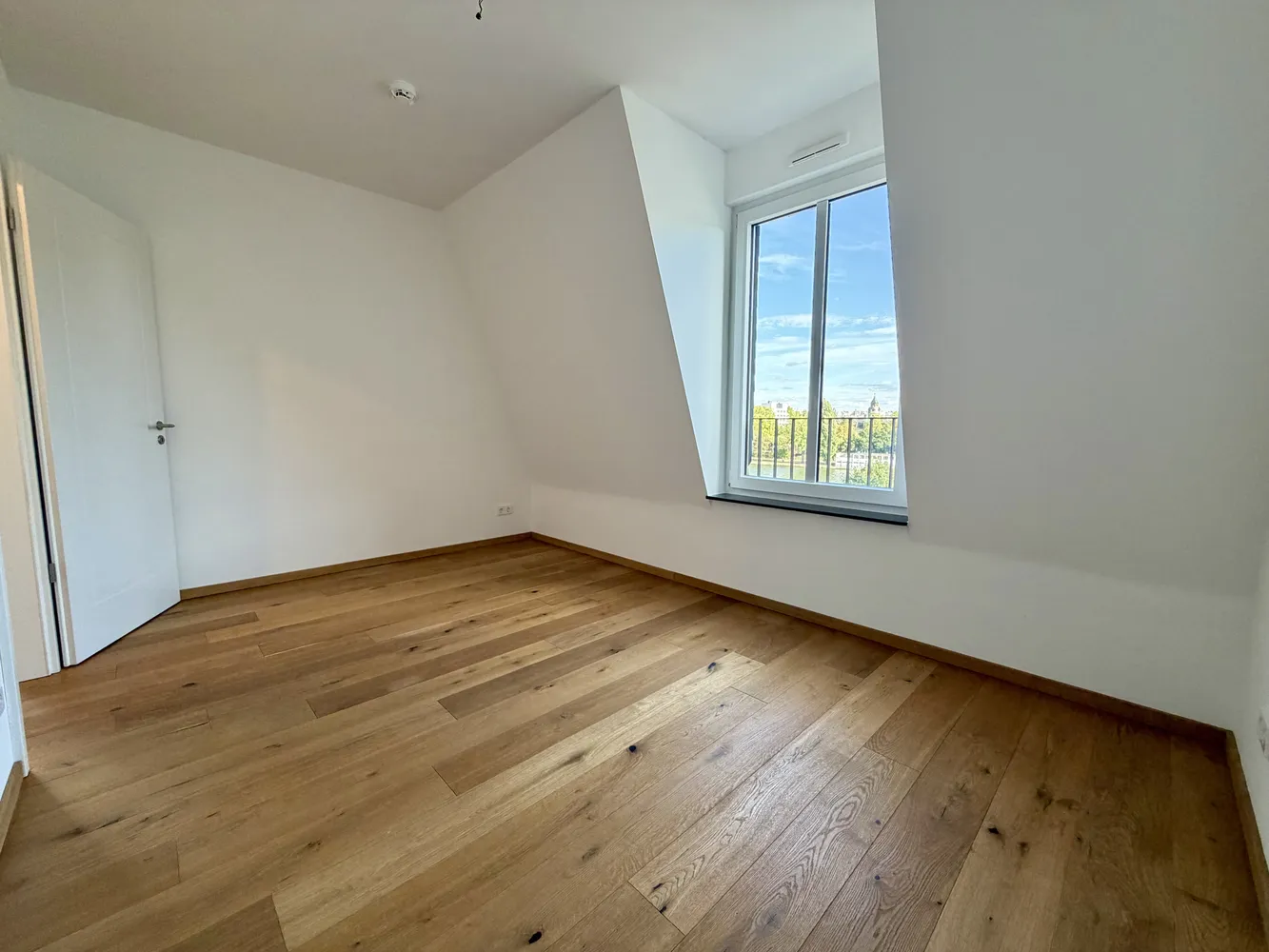 4 Zimmer Wohnung mit 120 m² in Frankfurt am Main – Bild 5