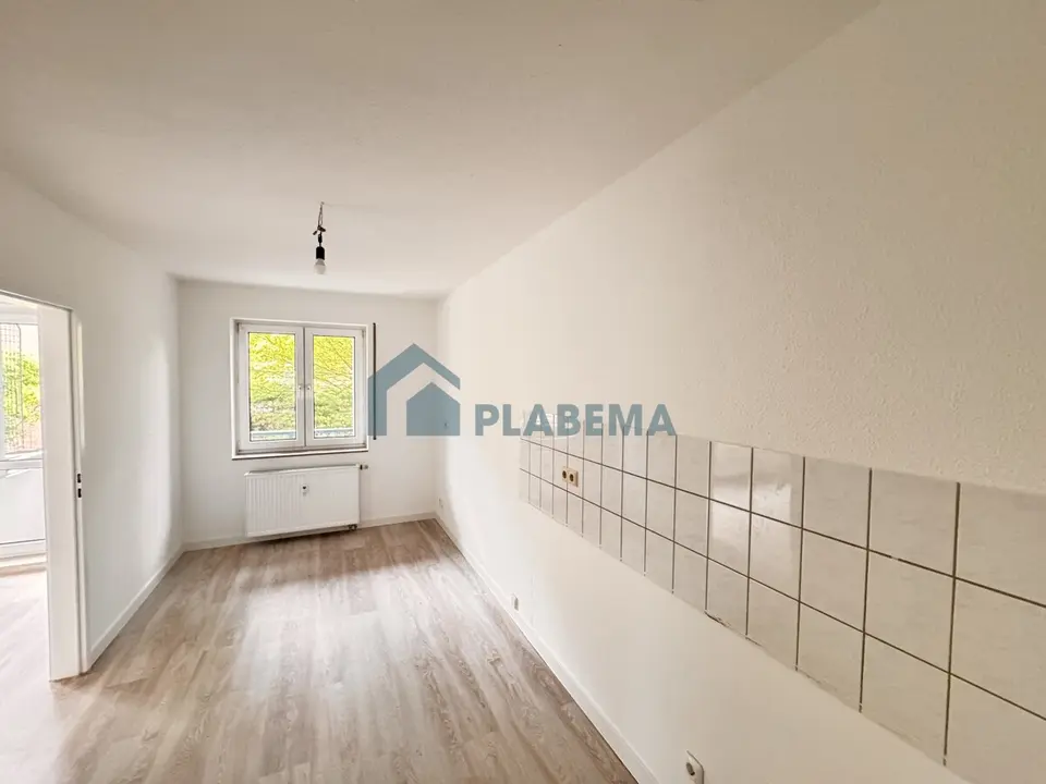 4 Zimmer Wohnung mit 91 m² in Neubrandenburg – Bild 1