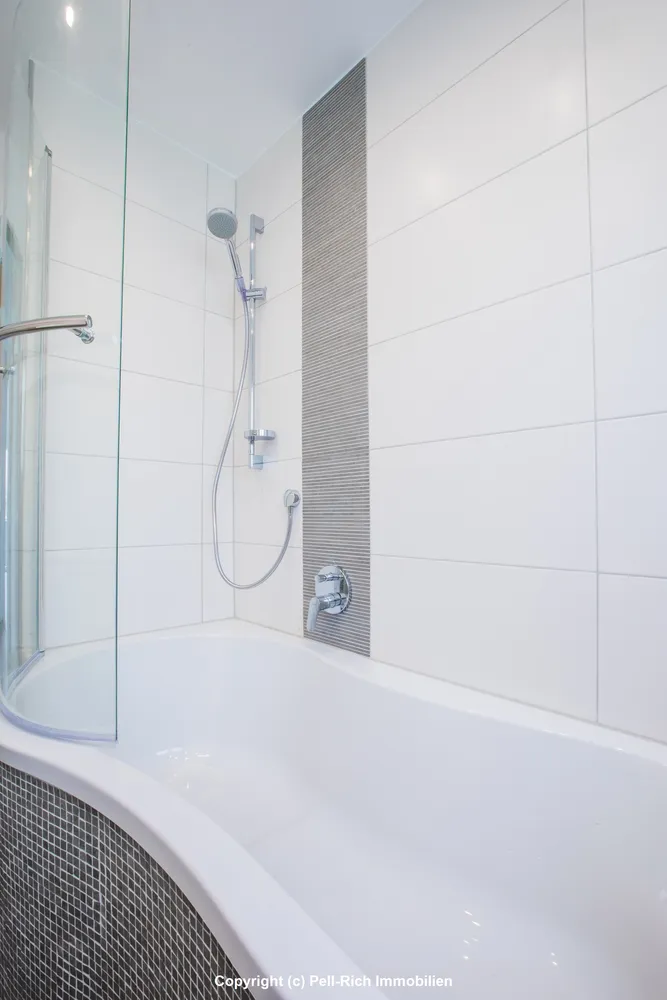 3 Zimmer Wohnung mit 93 m² in Karlsruhe – Bild 8