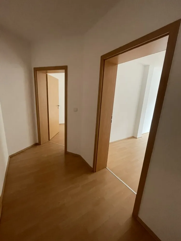 4 Zimmer Wohnung mit 86 m² in Weißenfels – Bild 3