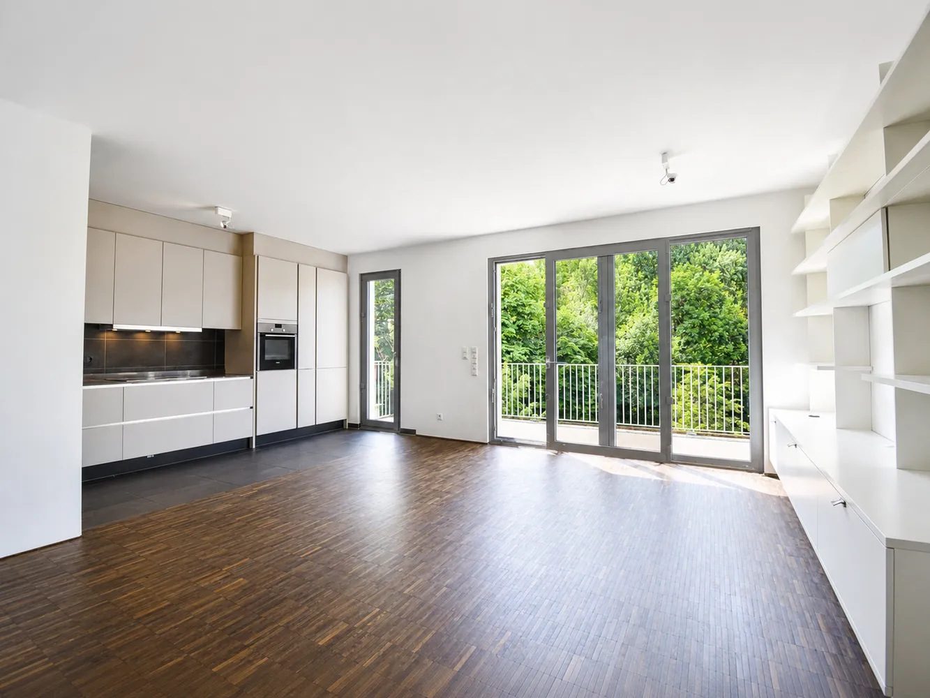 2 Zimmer Wohnung mit 70 m² in Düsseldorf – Bild 2