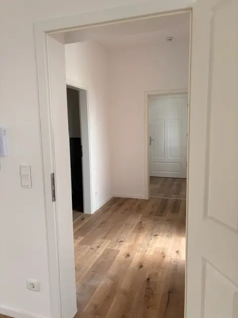 4 Zimmer Wohnung mit 100 m² in Sonneberg – Bild 2