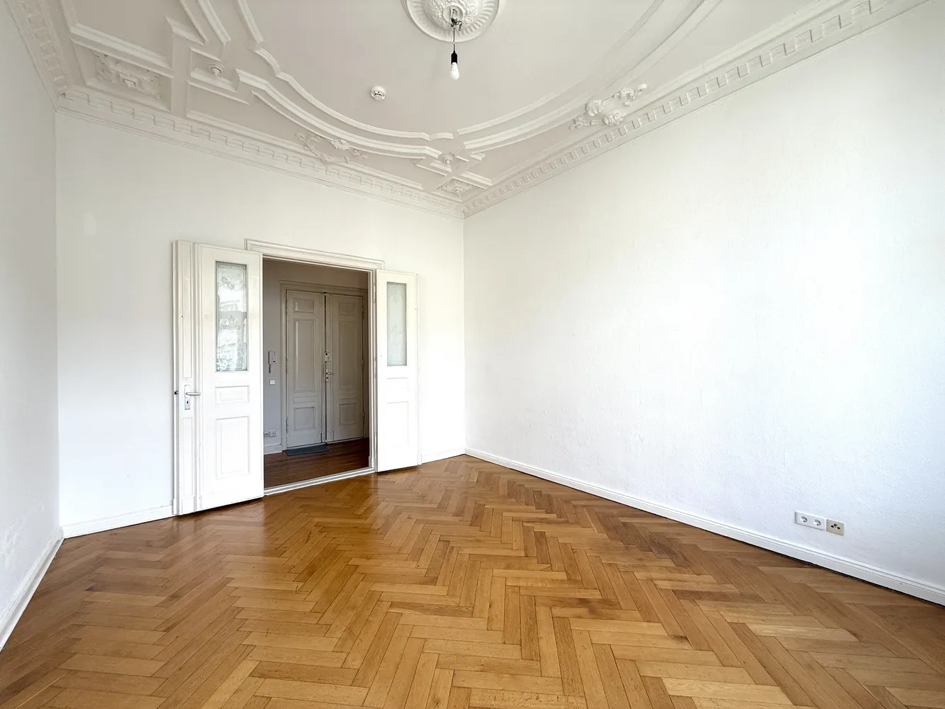 2 Zimmer Wohnung mit 87 m² in Berlin – Bild 6