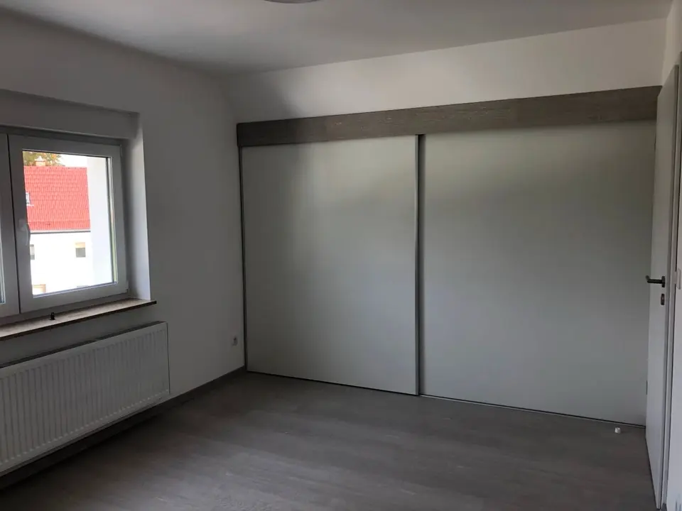 5 Zimmer Wohnung mit 115 m² in Zeitz – Bild 1