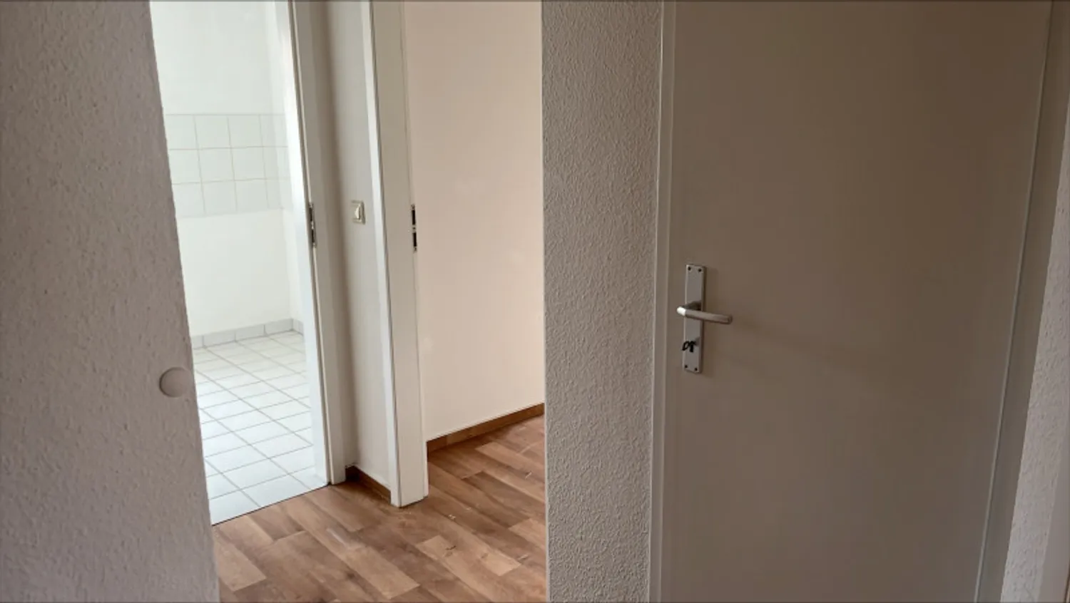 2 Zimmer Wohnung mit 49 m² in Halle (Saale) – Bild 3