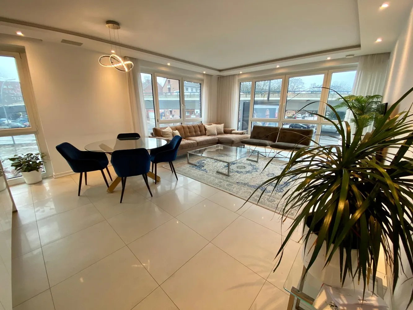 3 Zimmer Wohnung mit 87 m² in Hamburg – Bild 1
