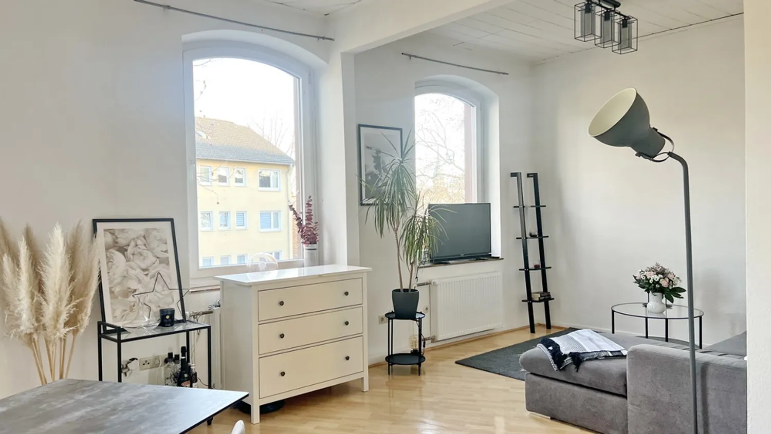 2 room apartment with 50 m² in Cologne – Photo 2