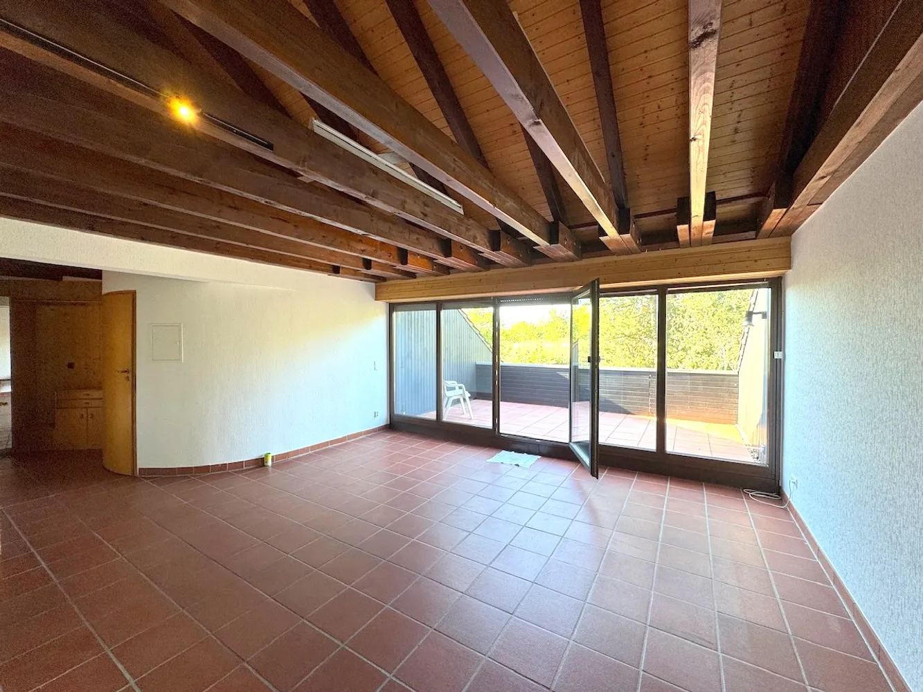 2 Zimmer Wohnung mit 61 m² in Wiesbaden – Bild 2