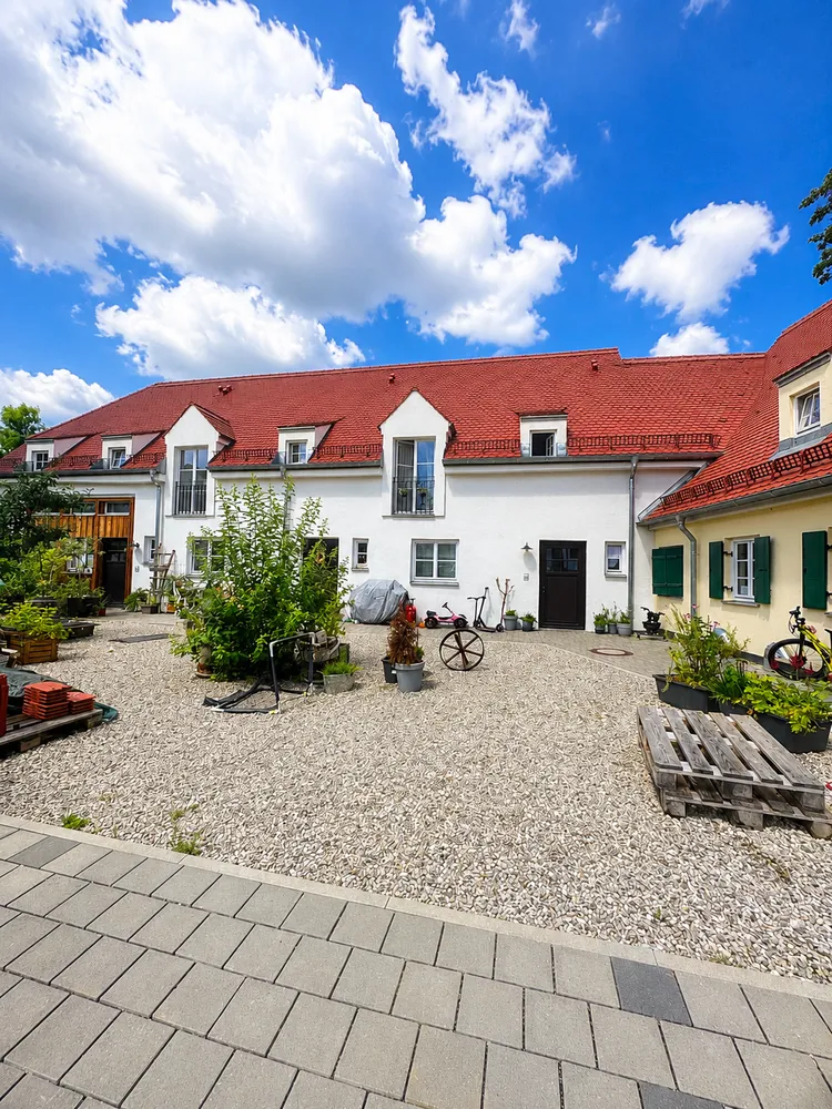 4 Zimmer Haus mit 102 m² in Augsburg – Bild 1