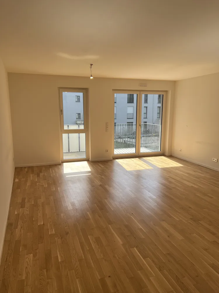 5 Zimmer Wohnung mit 151 m² in Frankfurt am Main – Bild 1