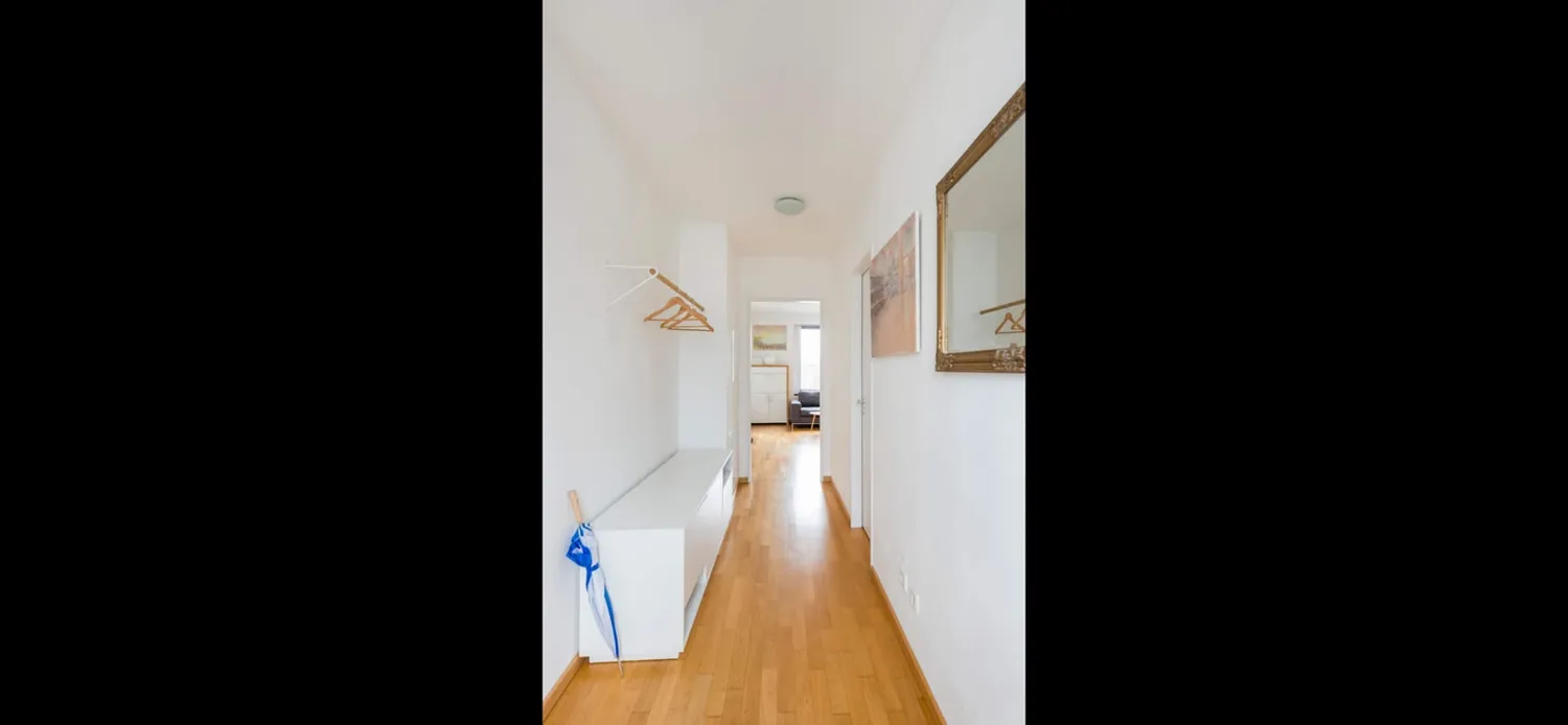 2 Zimmer Wohnung mit 76 m² in München – Bild 9