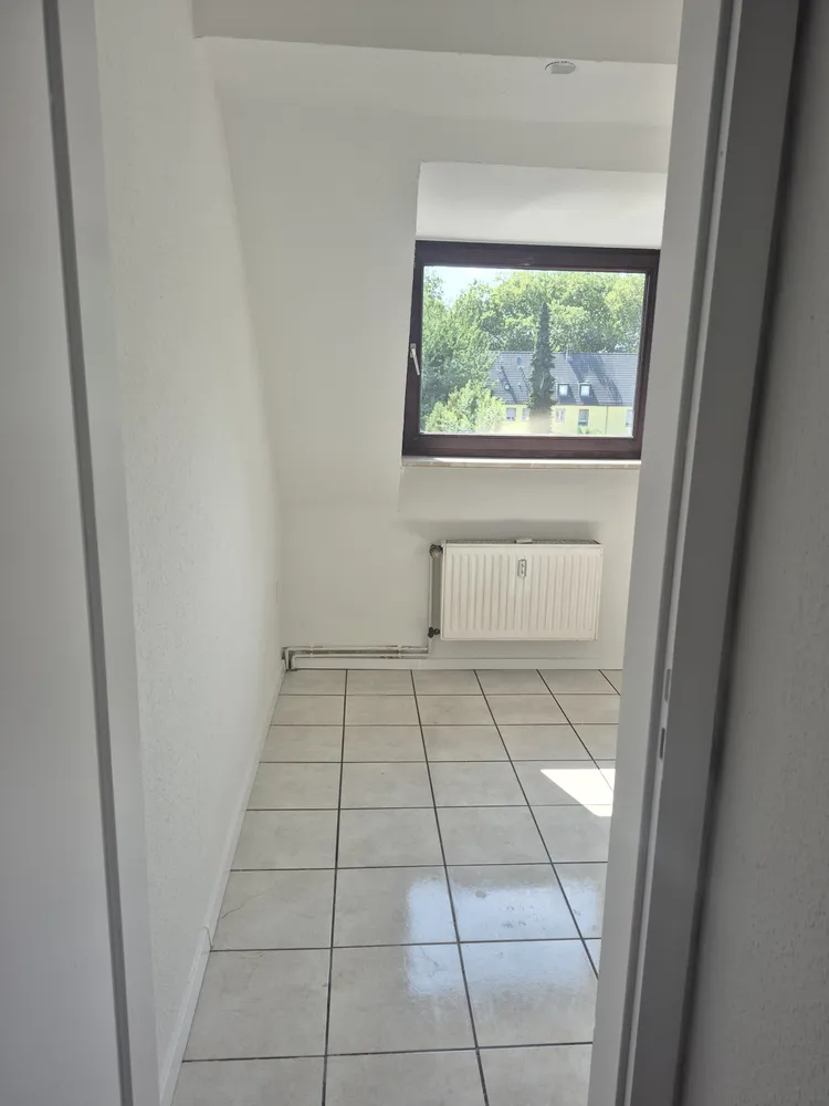 4 Zimmer Wohnung mit 60 m² in Duisburg – Bild 4