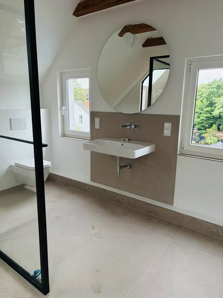 6 Zimmer Wohnung mit 150 m² in Luckenwalde – Bild 4
