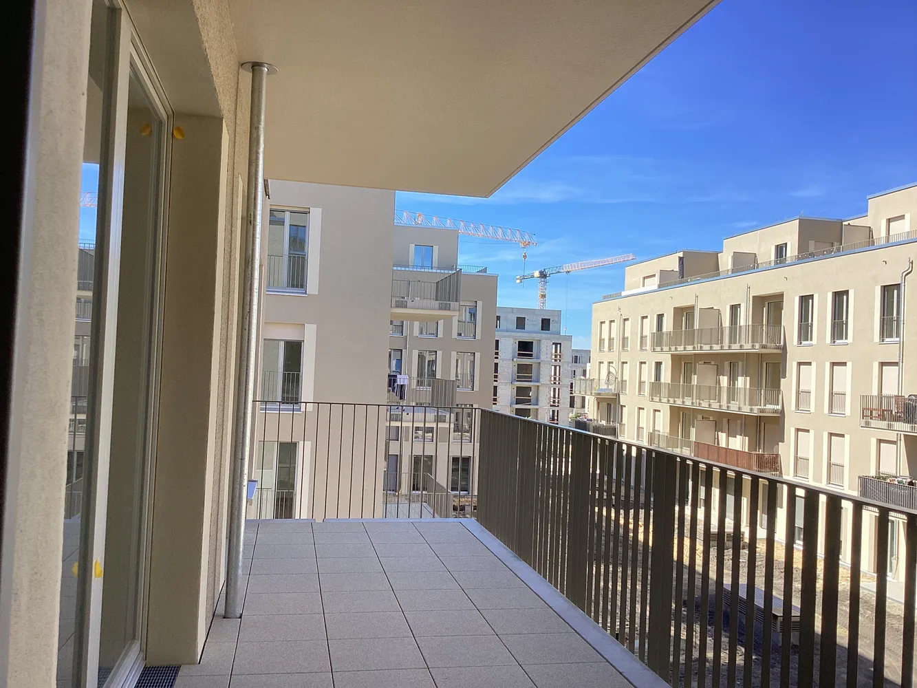 4 room apartment with 95 m² in Berlin – Photo 3