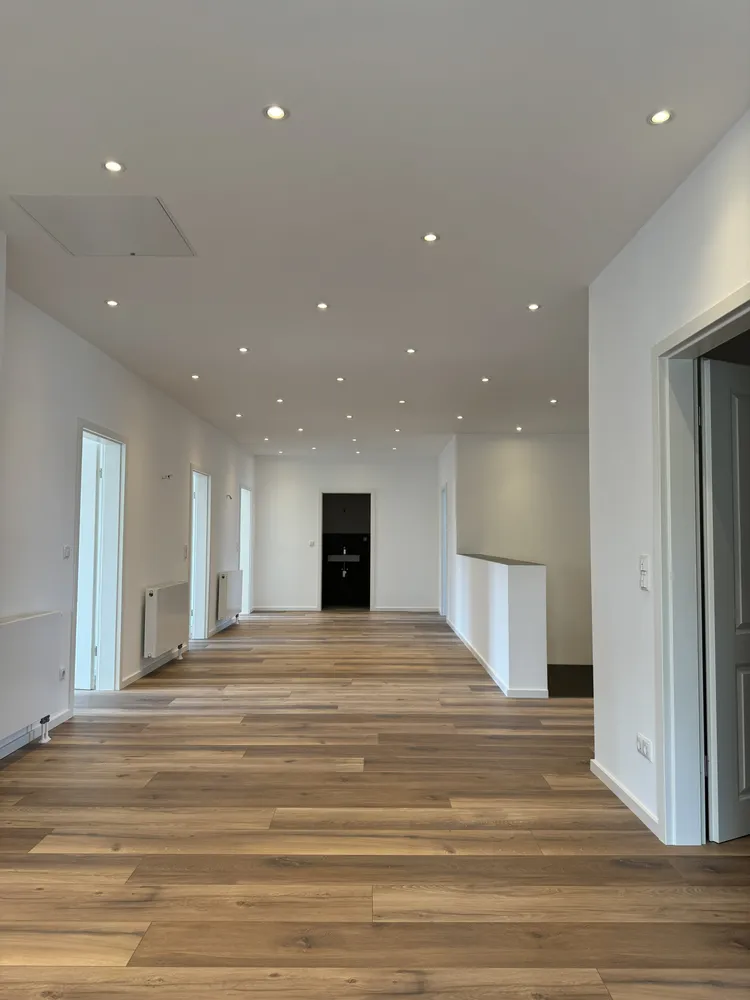 6 Zimmer Wohnung mit 260 m² in Potsdam – Bild 5