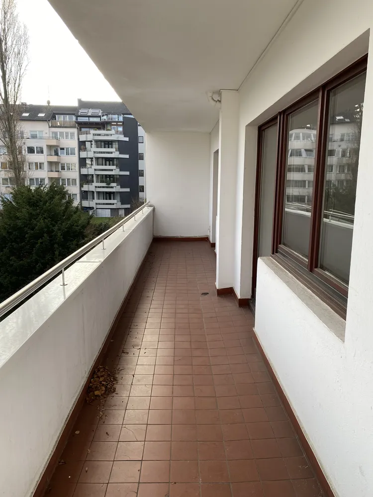 4 Zimmer Wohnung mit 114 m² in Düsseldorf – Bild 4