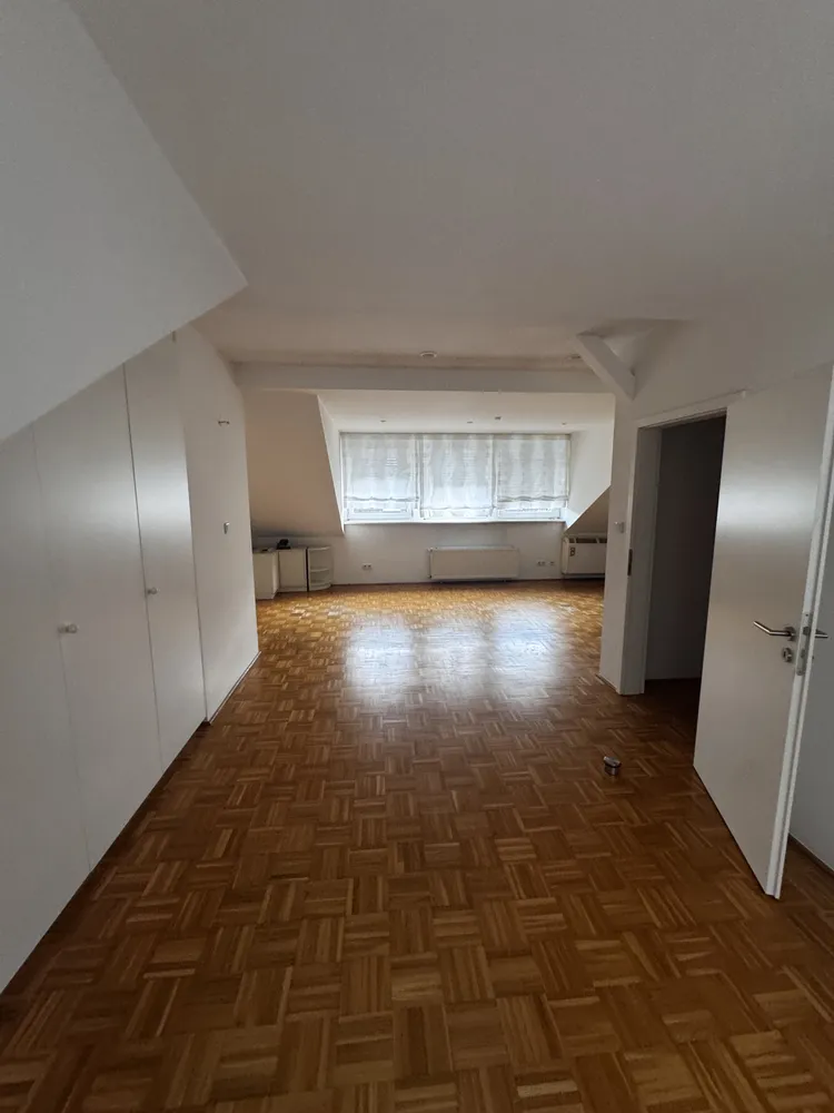 5 Zimmer Haus mit 173 m² in Düsseldorf – Bild 3