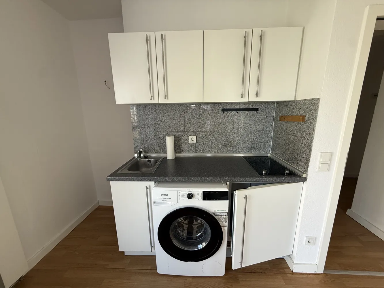 1 Zimmer Wohnung mit 28 m² in Köln – Bild 9