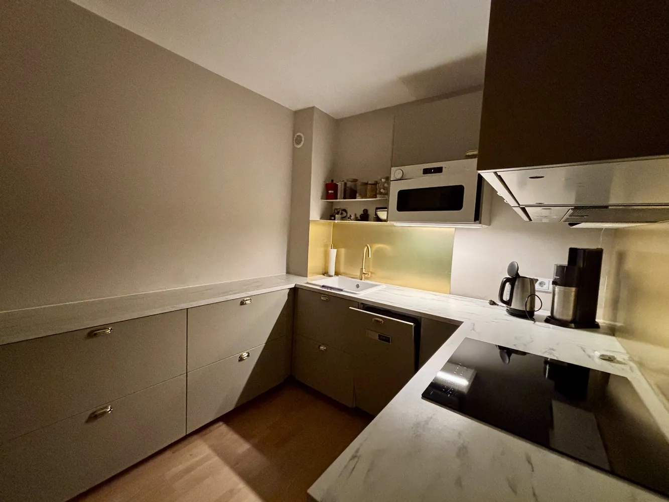 2 room apartment with 60 m² in Cologne – Photo 4