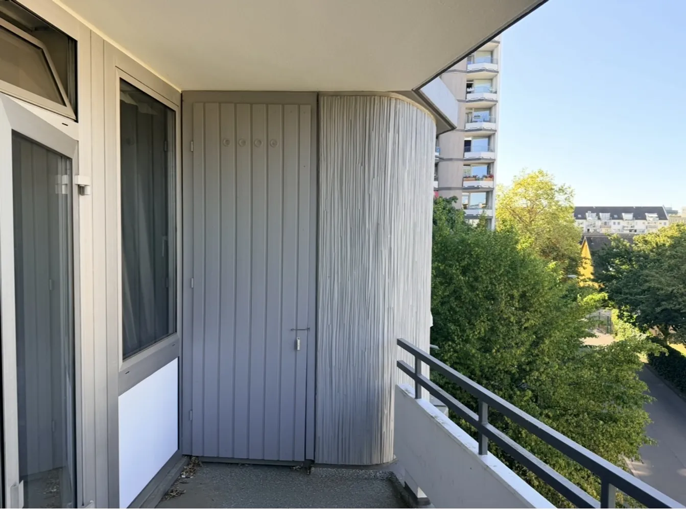 1 Zimmer Wohnung mit 36 m² in Köln – Bild 2