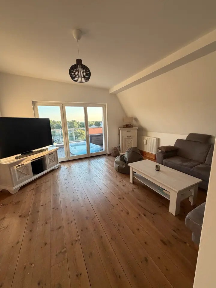 4 Zimmer Wohnung mit 169 m² in Rathenow – Bild 1