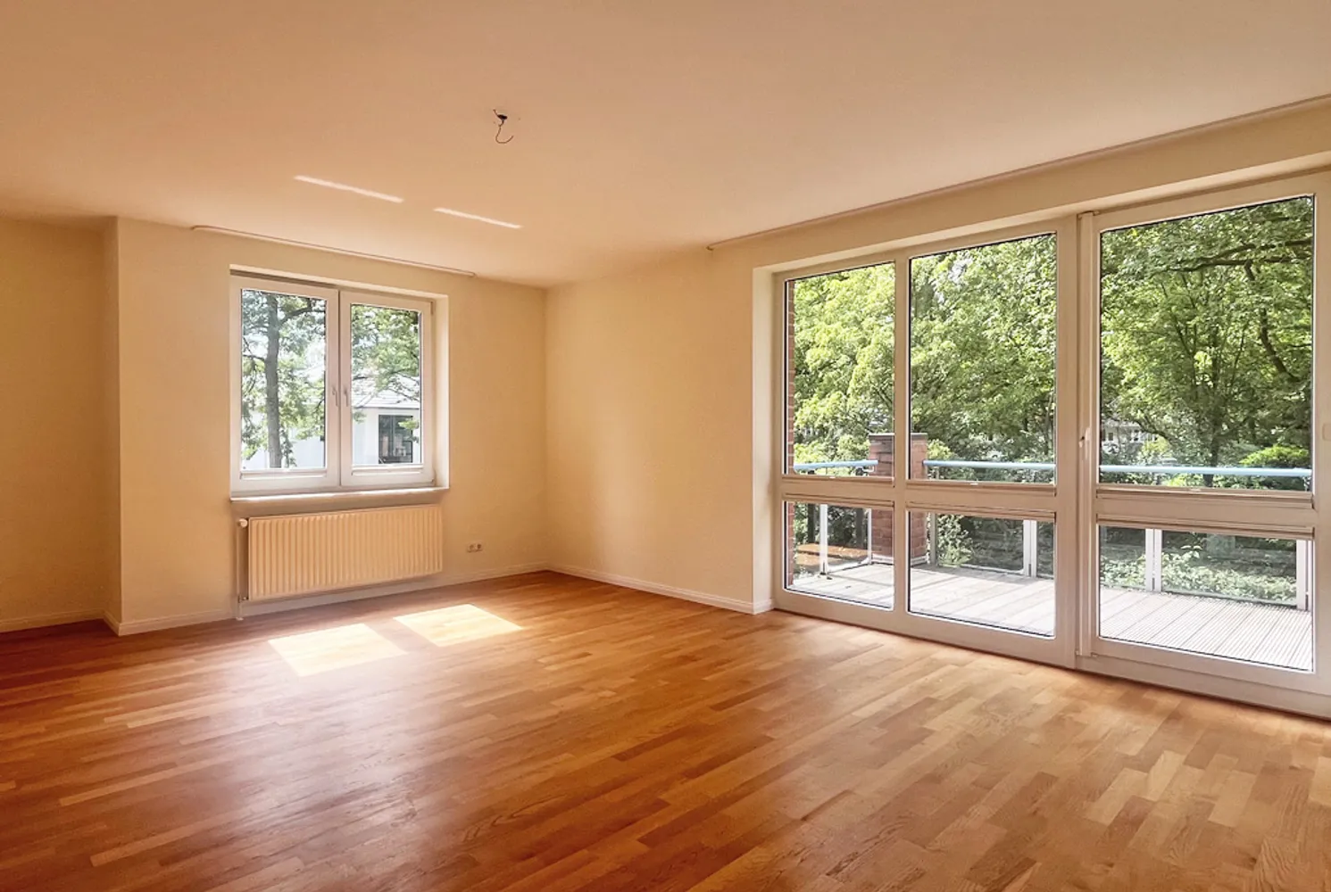 4 Zimmer Wohnung mit 102 m² in Hamburg – Bild 3