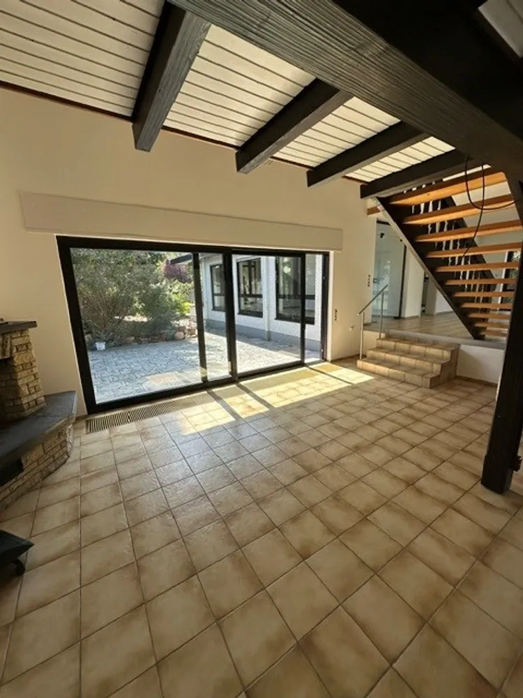 5 room house with 340 m² in Bensheim – Photo 4