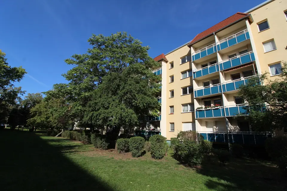 4 Zimmer Wohnung mit 76 m² in Halle (Saale) – Bild 1