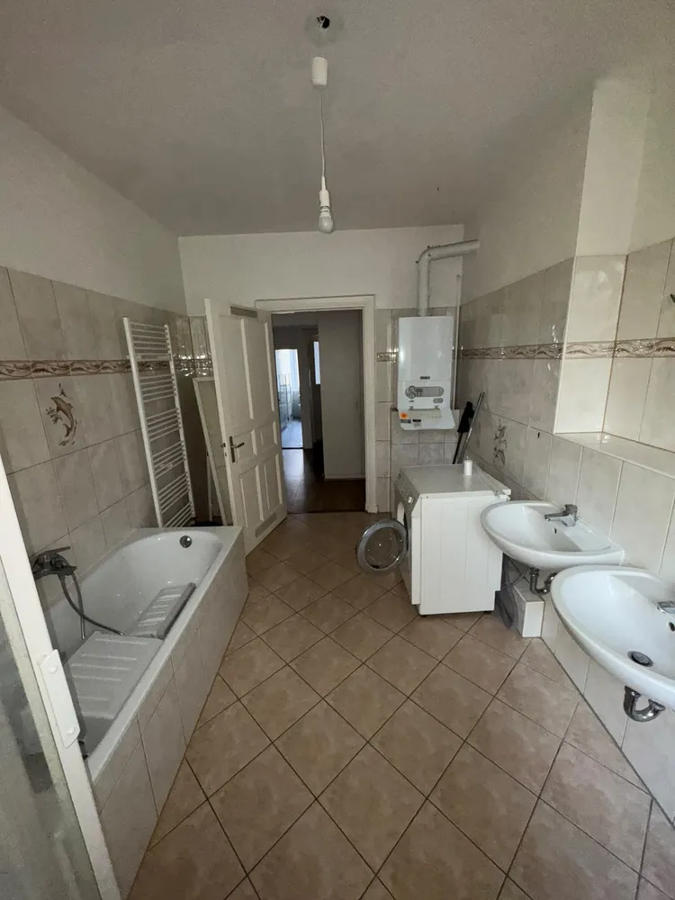 2 Zimmer Wohnung mit 82 m² in Berlin – Bild 1