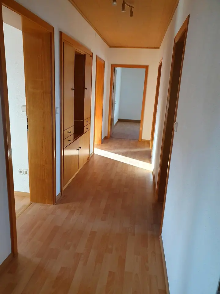 4 Zimmer Wohnung mit 98 m² in Sonneberg – Bild 3