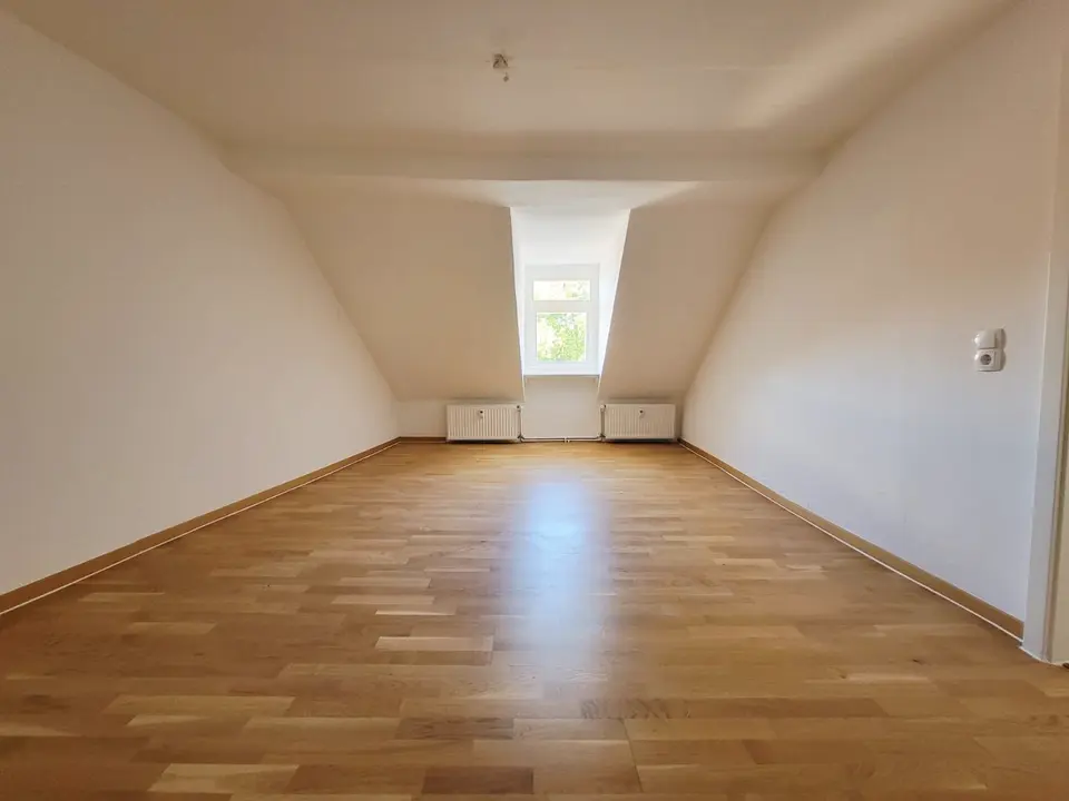 4 Zimmer Wohnung mit 119 m² in Riesa – Bild 3