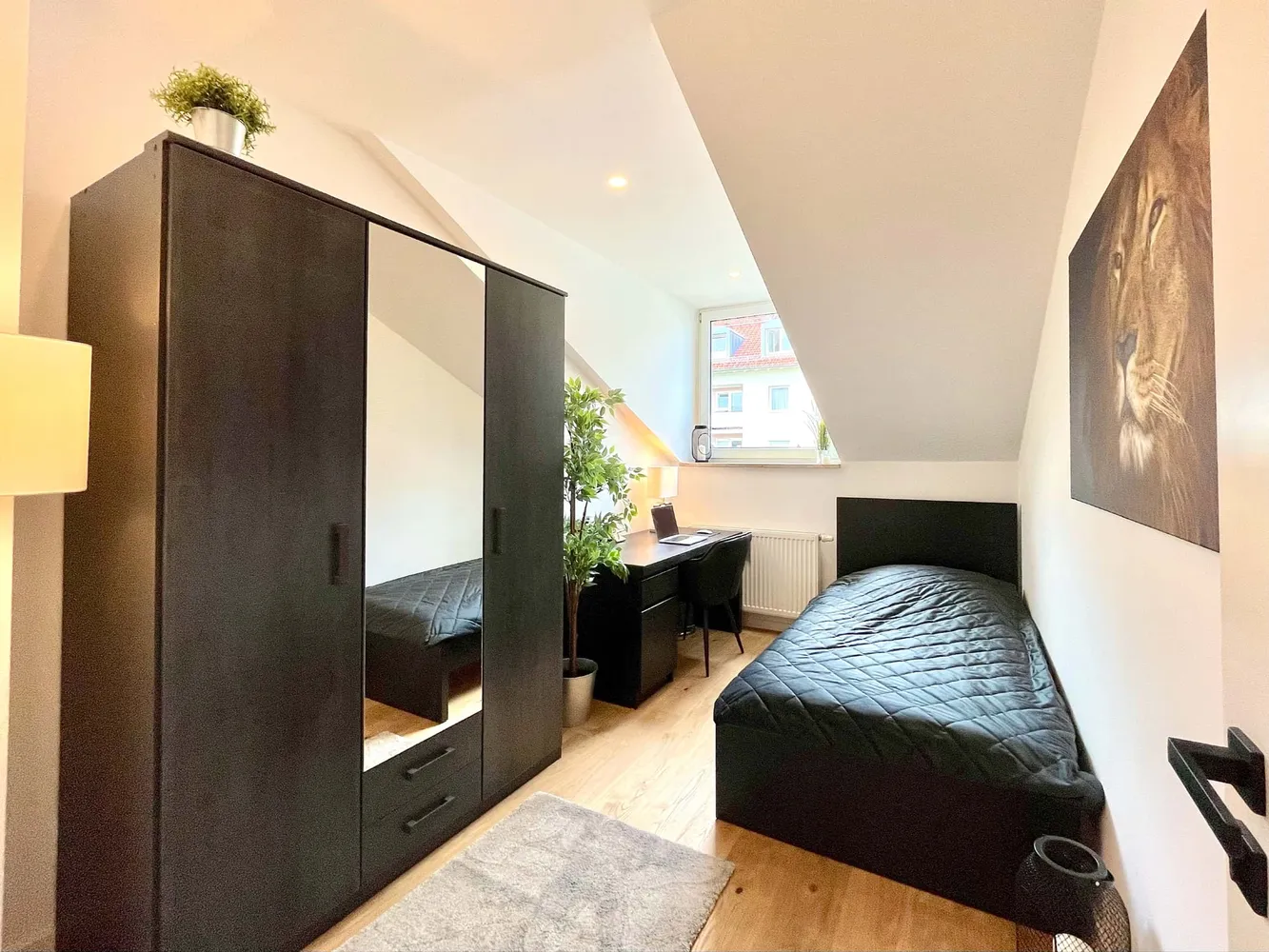 Shared room with 10 m² in Munich – Photo 3