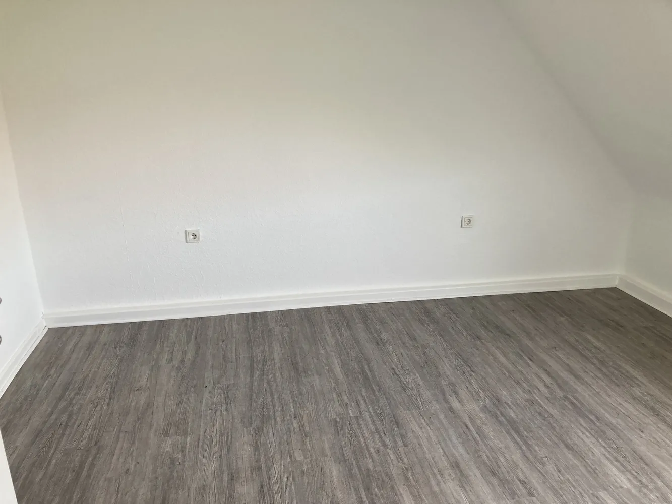 4 Zimmer Wohnung mit 95 m² in Saarbrücken – Bild 11