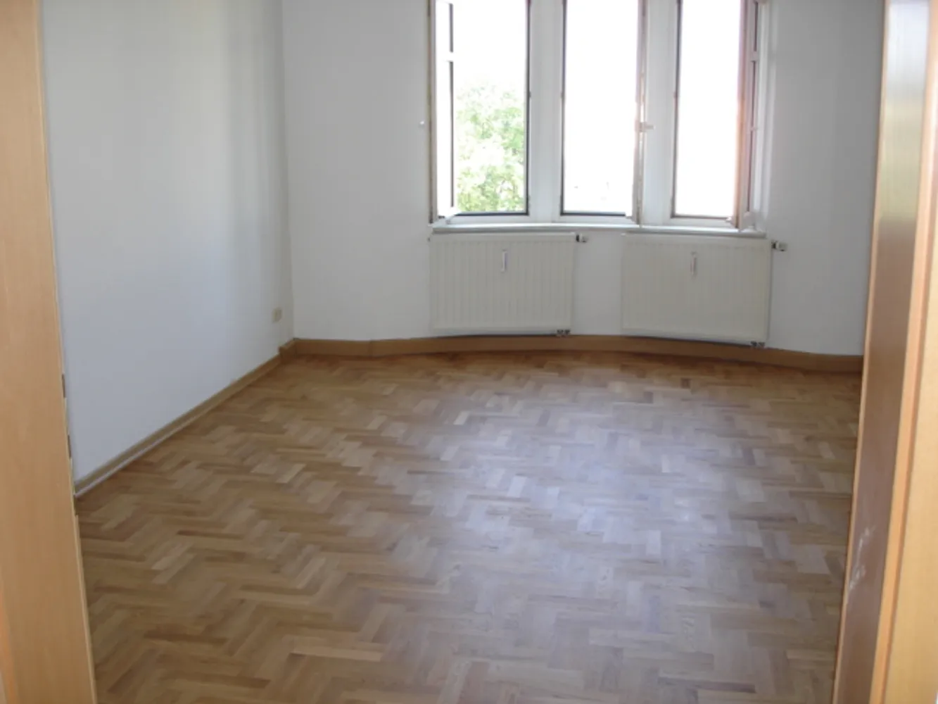 4 Zimmer Wohnung mit 103 m² in Plauen – Bild 2