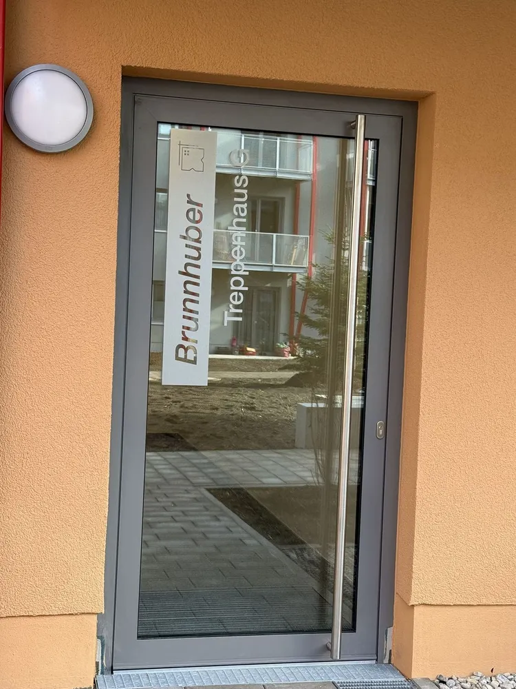 2 Zimmer Wohnung mit 80 m² in Augsburg – Bild 2