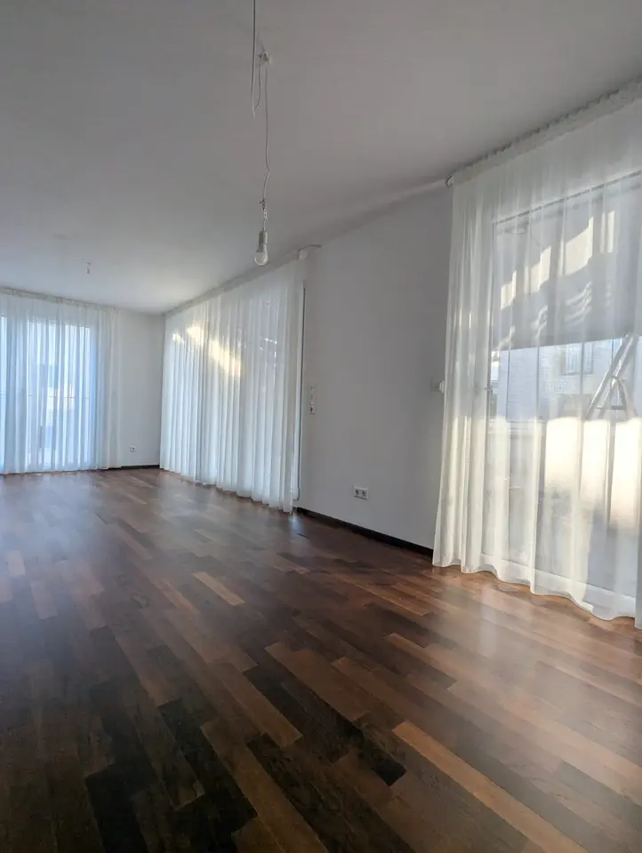 4 Zimmer Wohnung mit 98 m² in Herrenberg – Bild 2