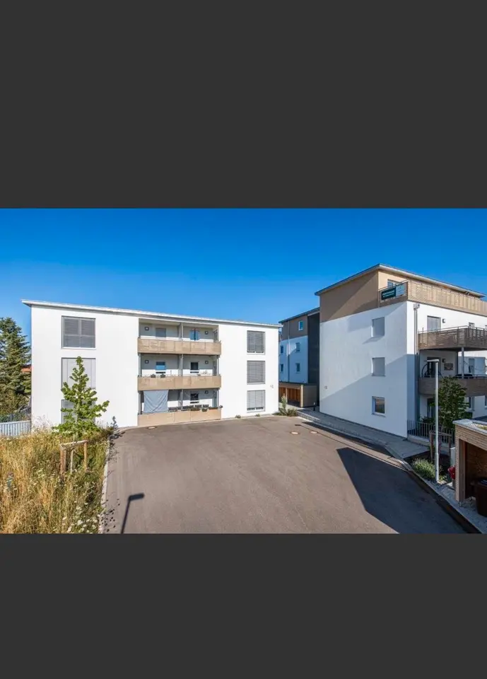 2 Zimmer Wohnung mit 80 m² in Singen – Bild 2