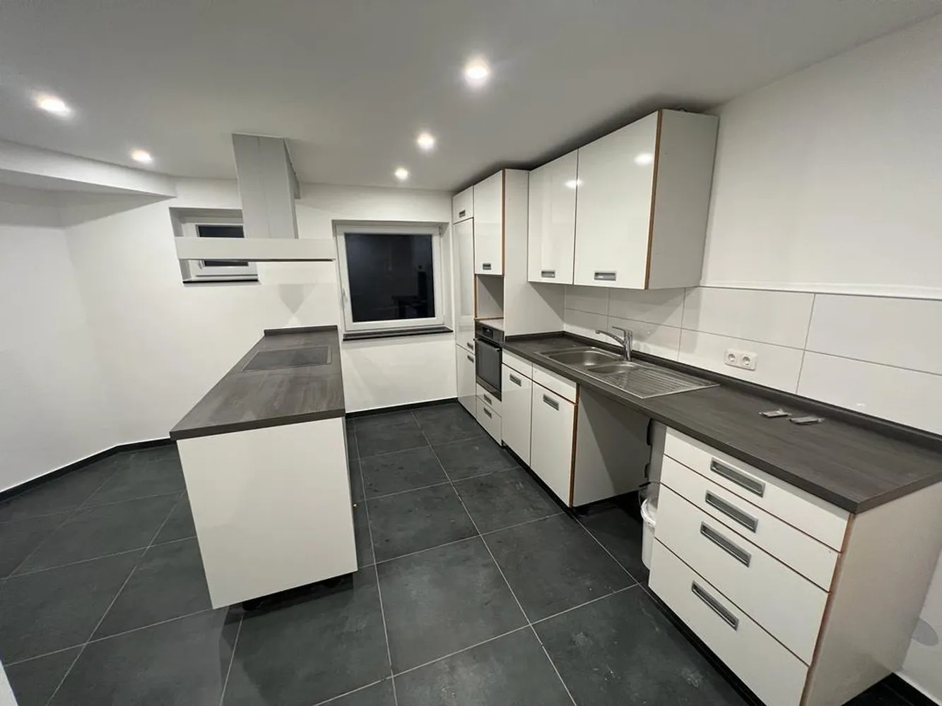 3 Zimmer Wohnung mit 100 m² in Lübeck – Bild 9