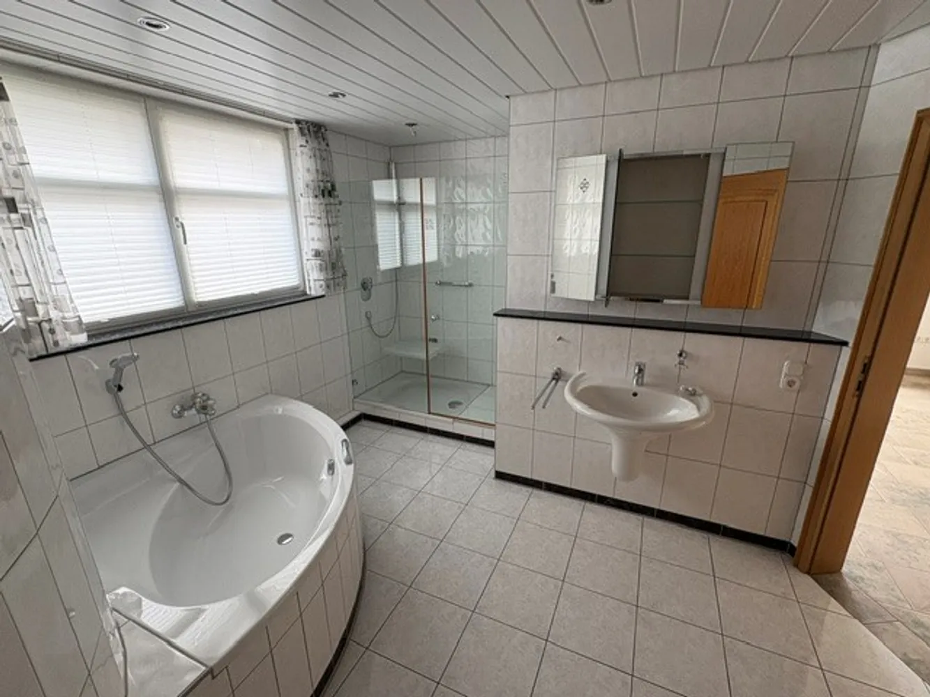 4 Zimmer Wohnung mit 130 m² in Mönchengladbach – Bild 7