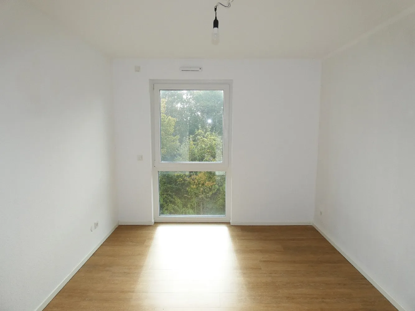 4 Zimmer Wohnung mit 105 m² in Leverkusen – Bild 9