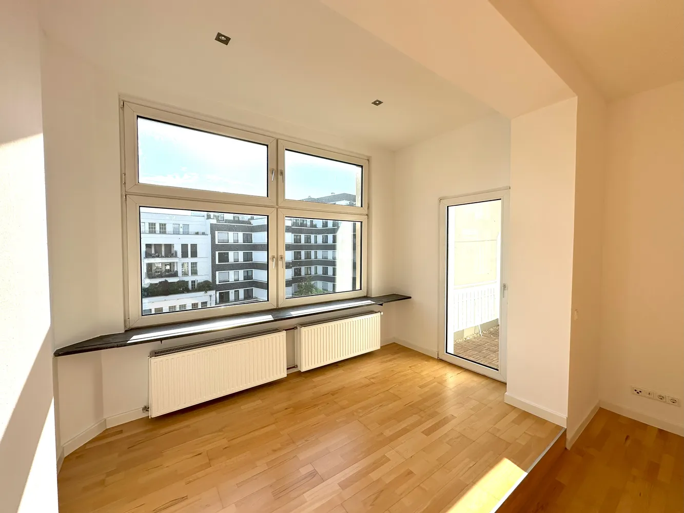 3 Zimmer Wohnung mit 101 m² in Düsseldorf – Bild 4