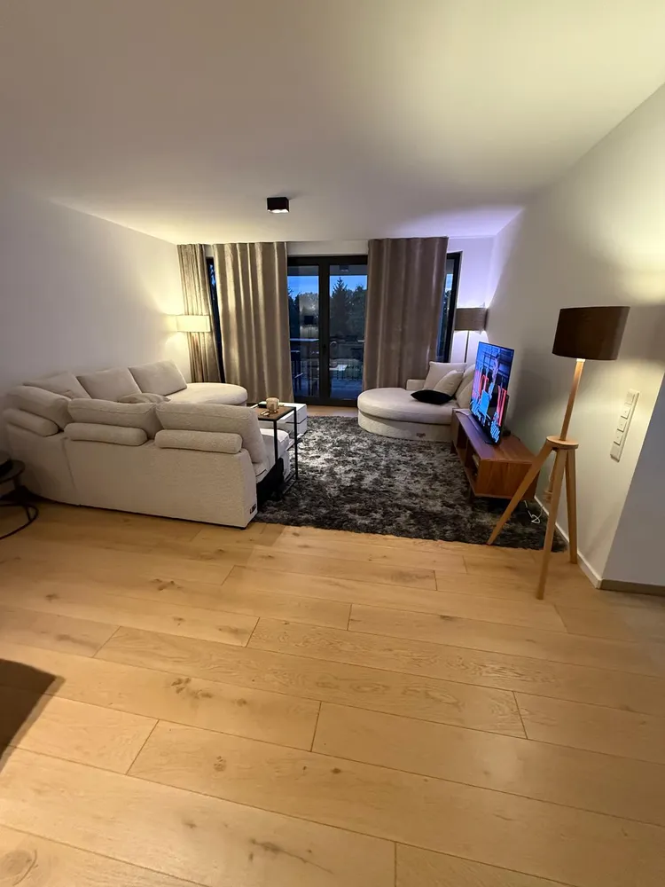 4 Zimmer Wohnung mit 154 m² in Düsseldorf – Bild 3