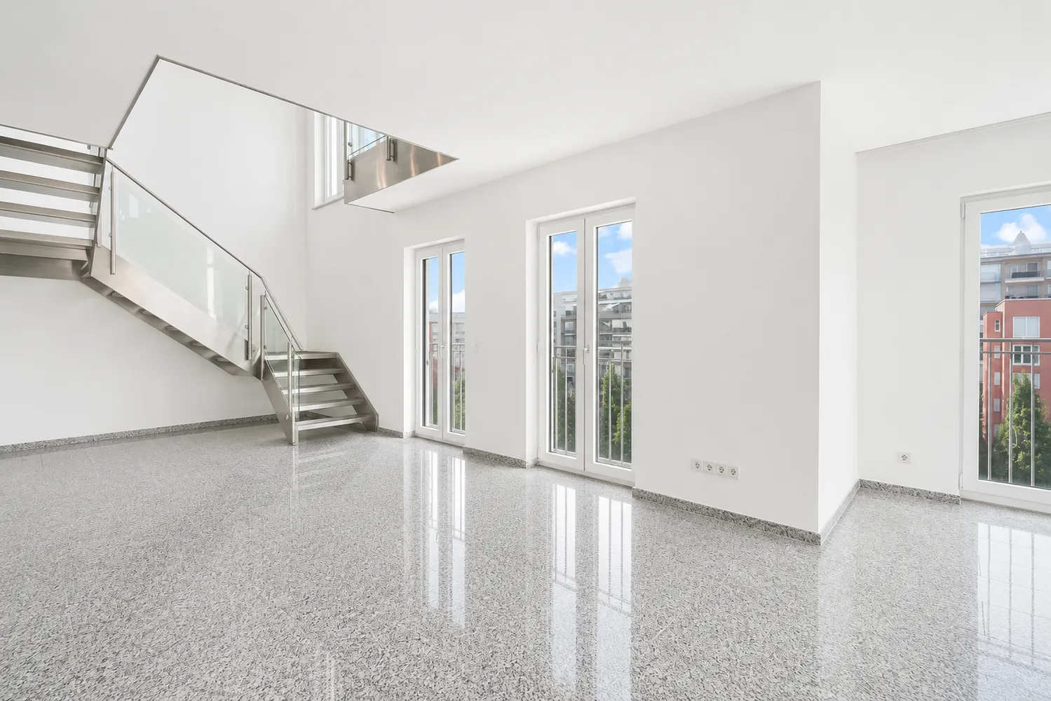5 Zimmer Wohnung mit 237 m² in Frankfurt am Main – Bild 4