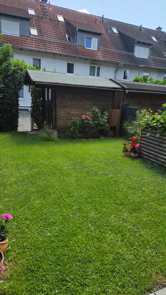5 Zimmer Haus mit 160 m² in Frankfurt am Main – Bild 1