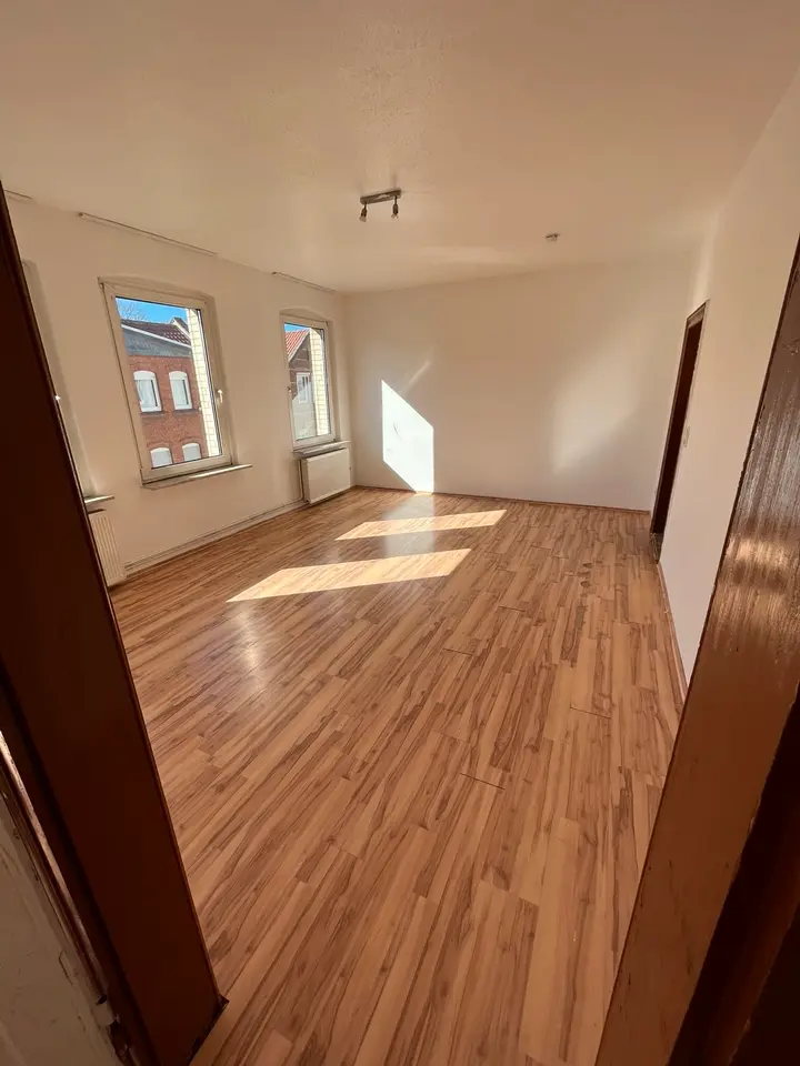 5 Zimmer Wohnung mit 100 m² in Helmstedt – Bild 1