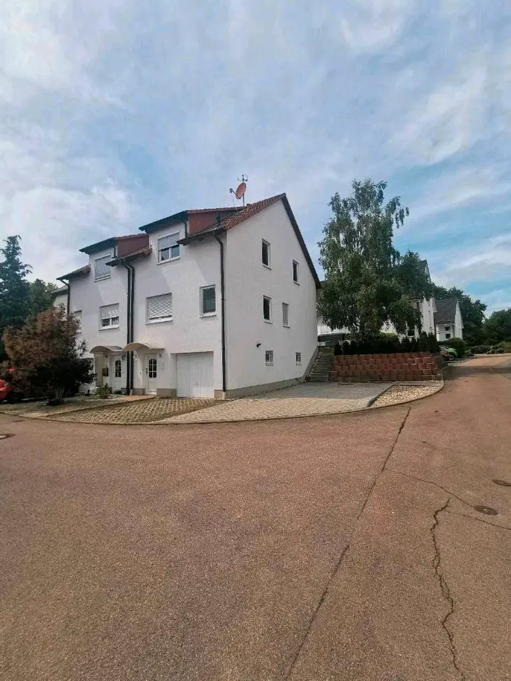 3 Zimmer Haus mit 115 m² in Merseburg – Bild 1