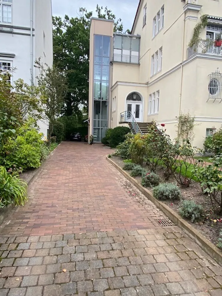 4 Zimmer Wohnung mit 110 m² in Bremen – Bild 2