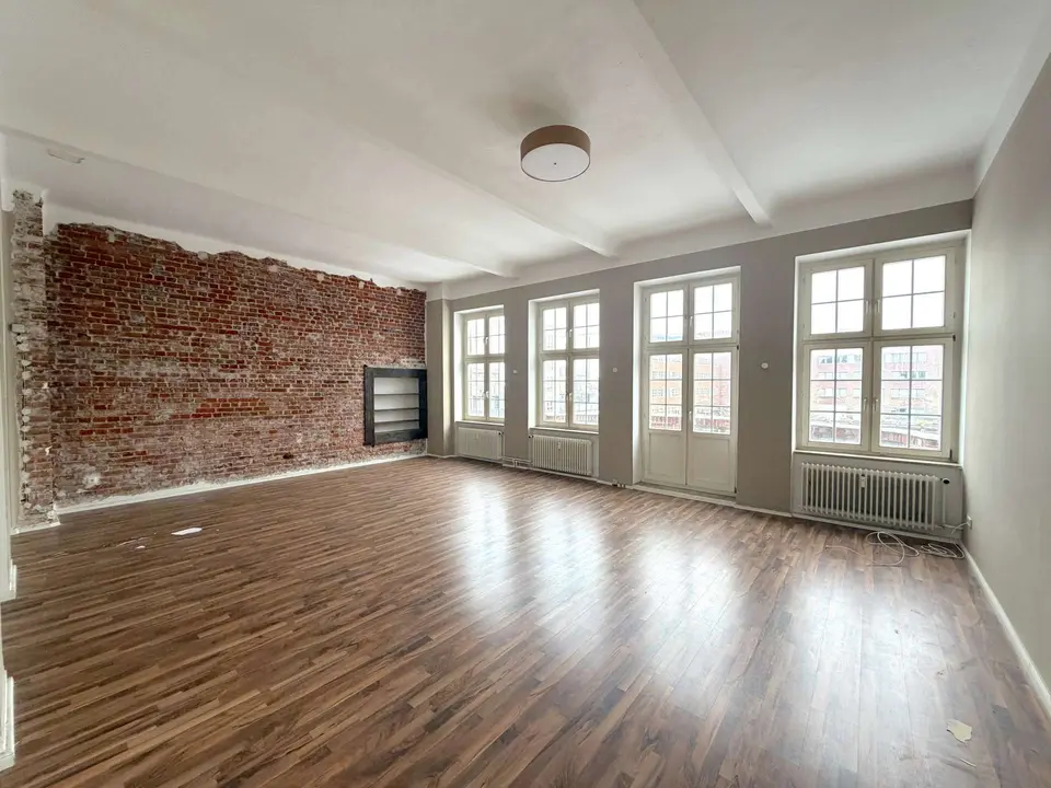 2 Zimmer Wohnung mit 128 m² in Wilhelmshaven – Bild 1