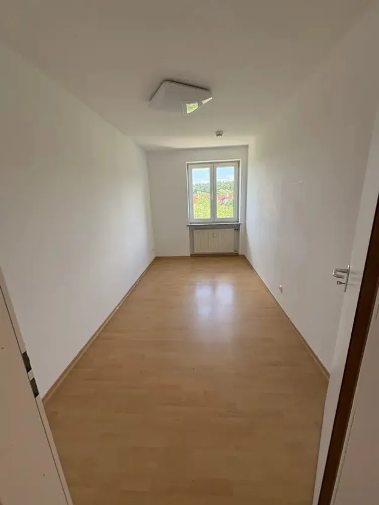 4 Zimmer Wohnung mit 122 m² in Regensburg – Bild 4